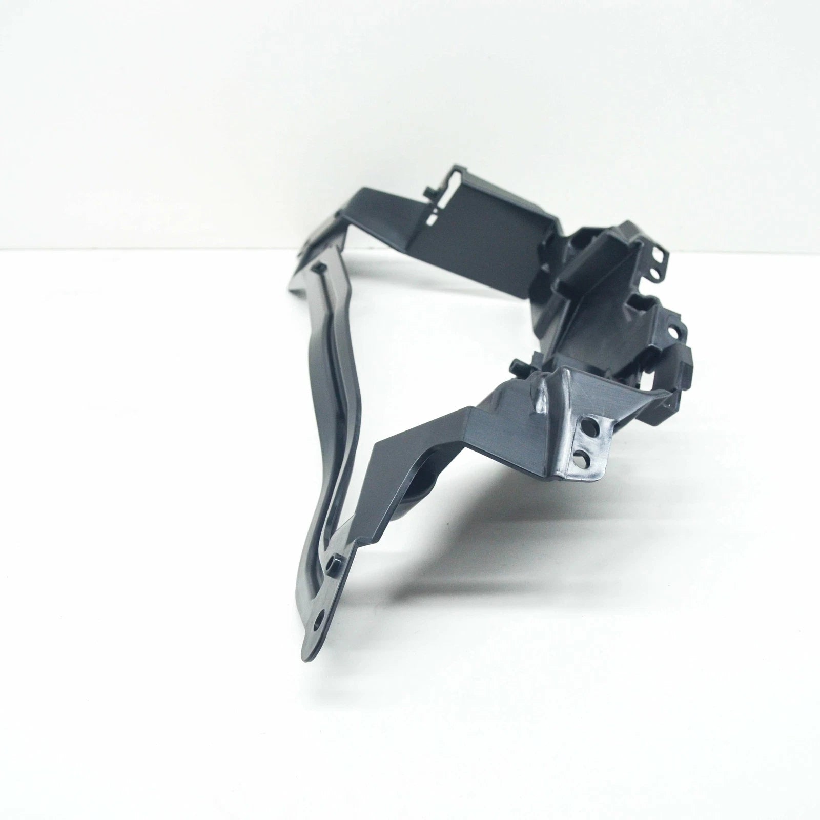 NEW BMW X5 G05 M REAR EXHAUST LEFT TAILPIPE TRIM BRACKET 51128089901 ORIGINAL