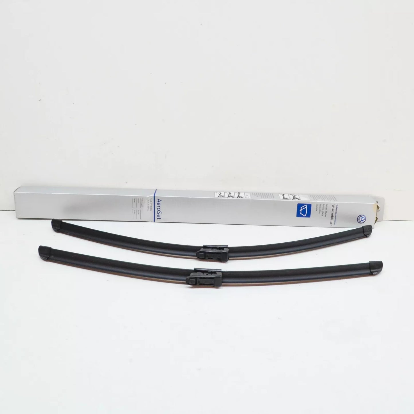 NEW VOLKSWAGEN TIGUAN MK1 FRONT WIPER BLADES SET 5NB998002 ORIGINAL