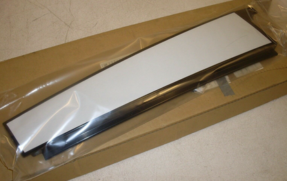 new volkswagen touareg 7p rear left door vertical trim 7p6839901c041 original