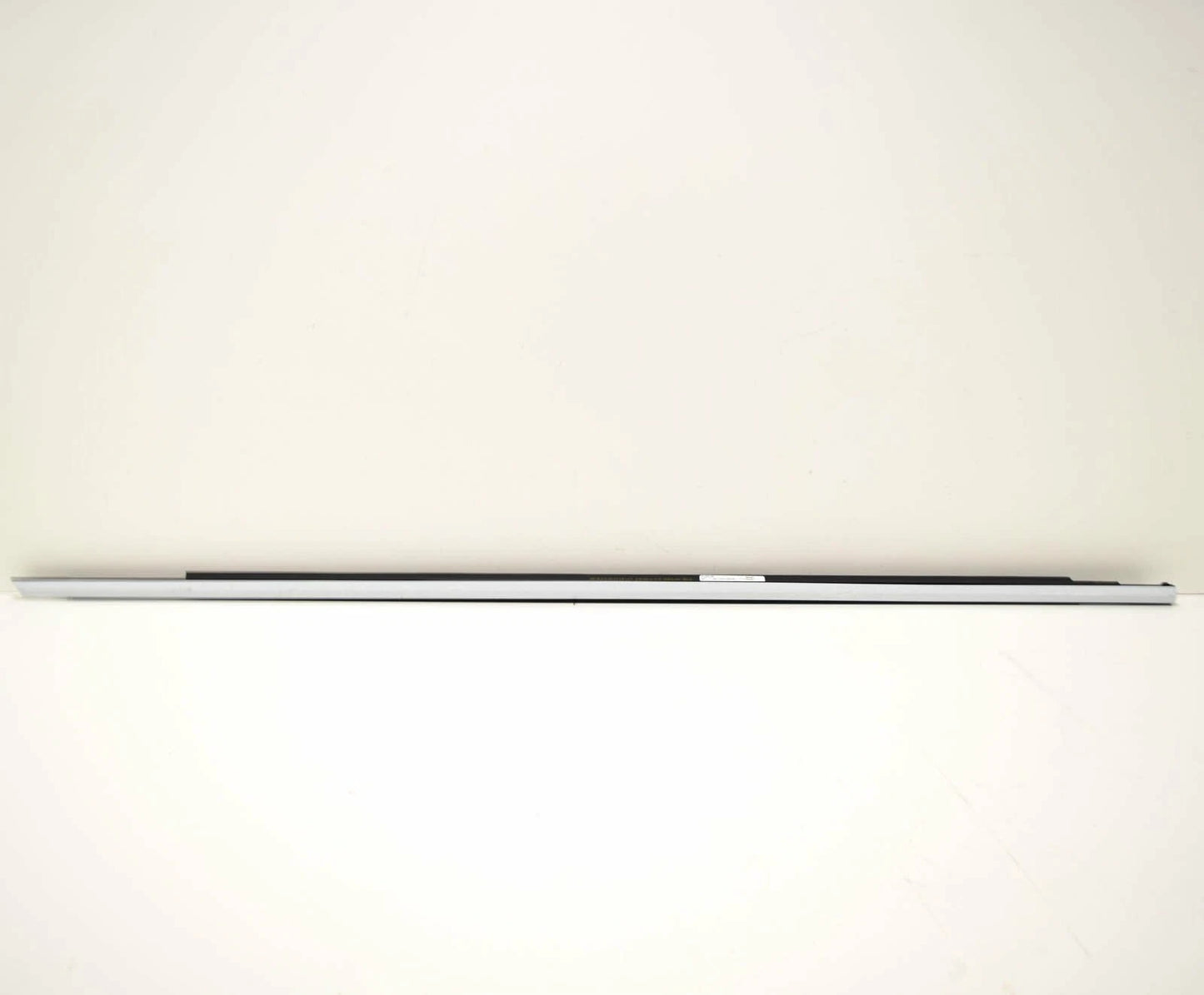 NEW AUDI A8 4N D5 FRONT RIGHT DOOR WINDOW SLOT SEAL TRIM 4N0837476CT94