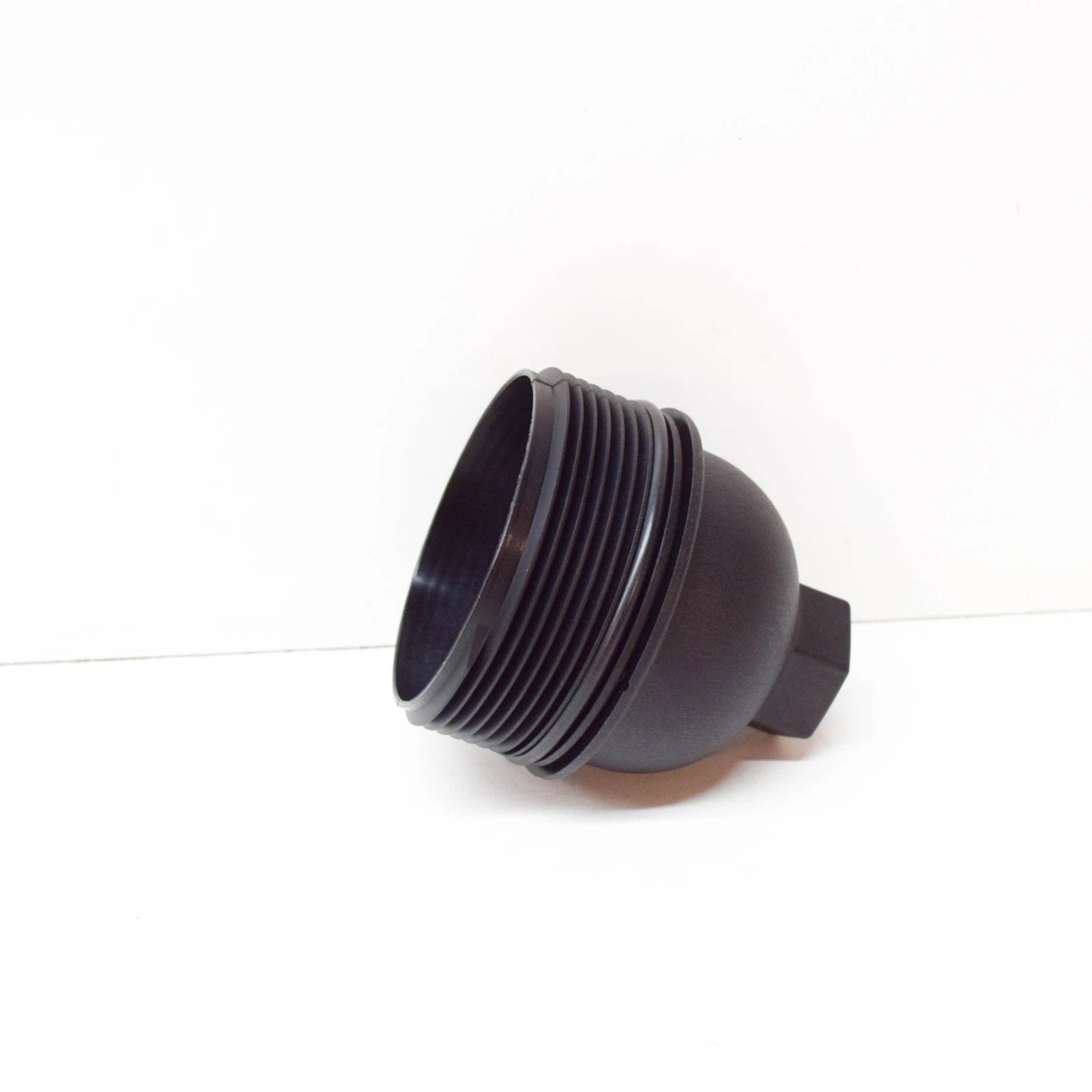 NEW BMW 1 E87 OIL FILTER COVER 11427802118 7802118 ORIGINAL