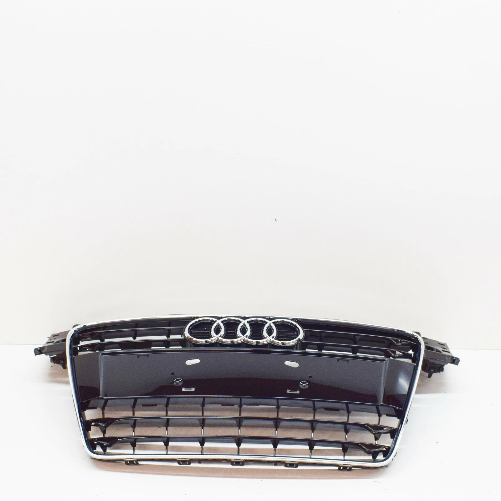 NEW AUDI TT FV3 FRONT BUMPER CENTER RADIATOR GRILLE 8J0853651 KT94