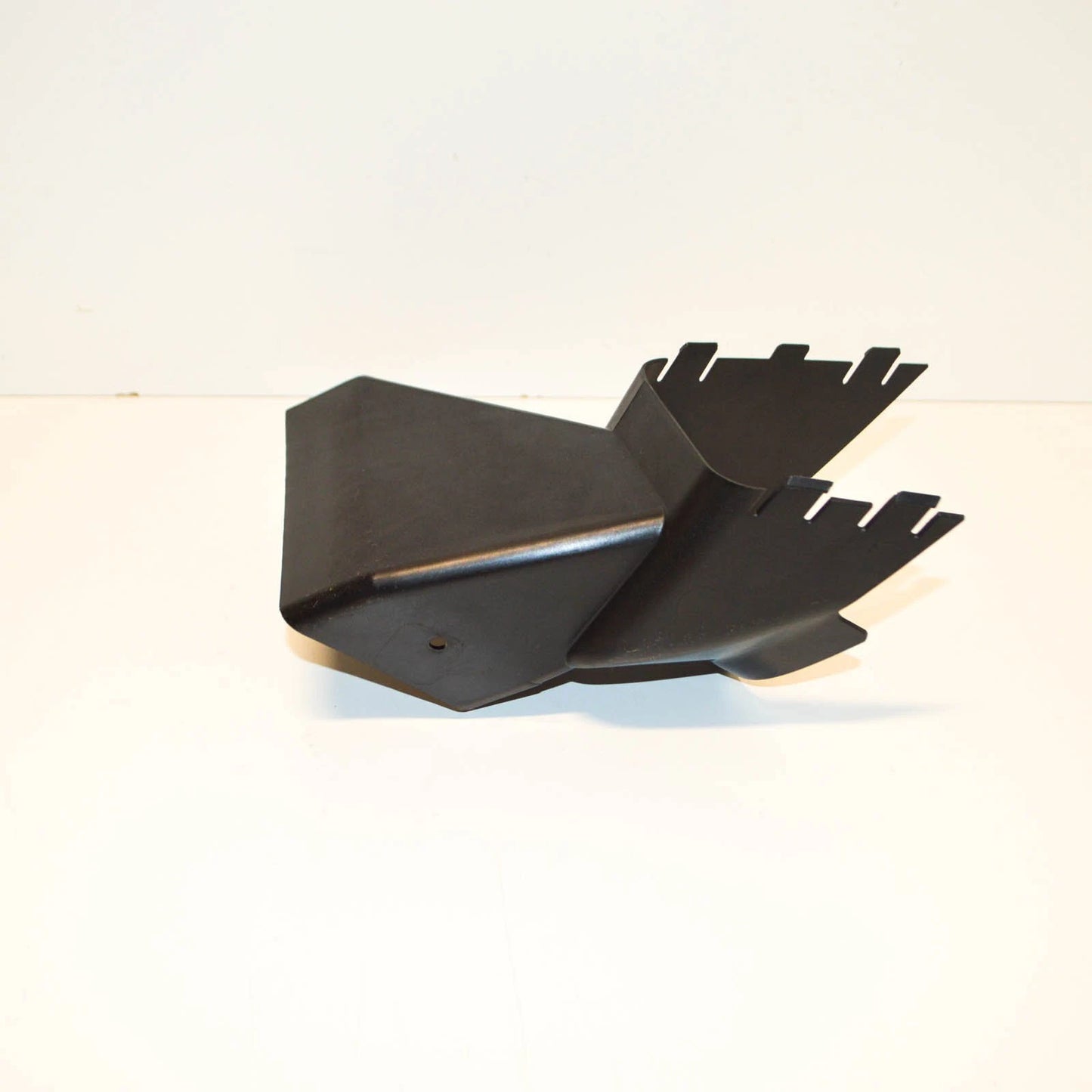 NEW BMW X5 F85 RADIATOR M LEFT AIR DUCT 51748056317 8056317 2015 ORIGINAL