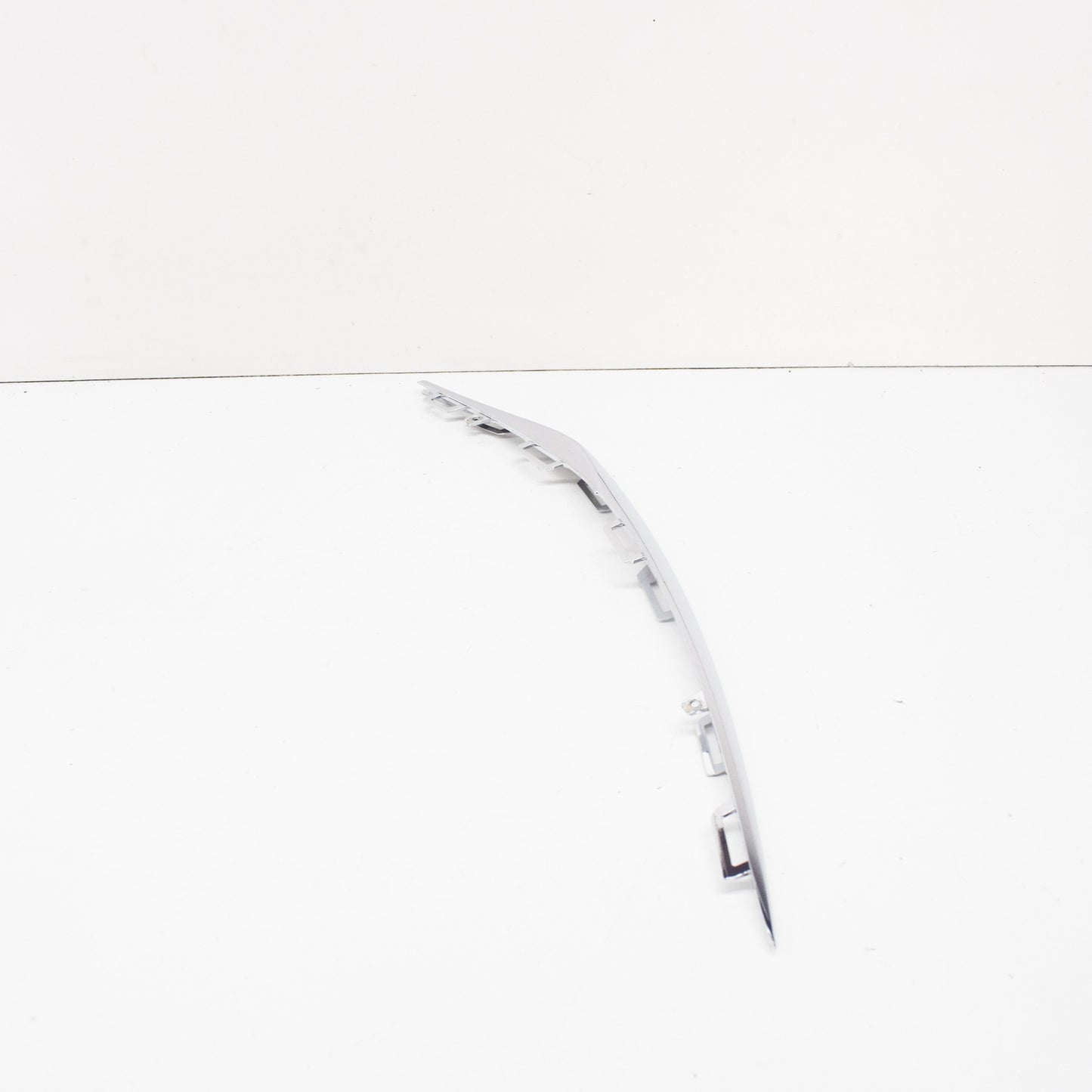 NEW MERCEDES-BENZ CLA C117 FRONT BUMPER RIGHT SIDE TRIM A1178855100 ORIGINAL