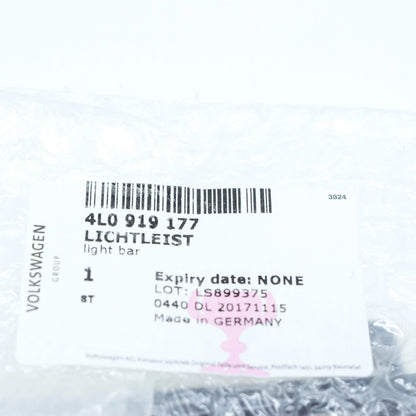 NEW AUDI Q7 4L REAR LEFT DOOR HANDLE LIGHT BAR 4L0919177