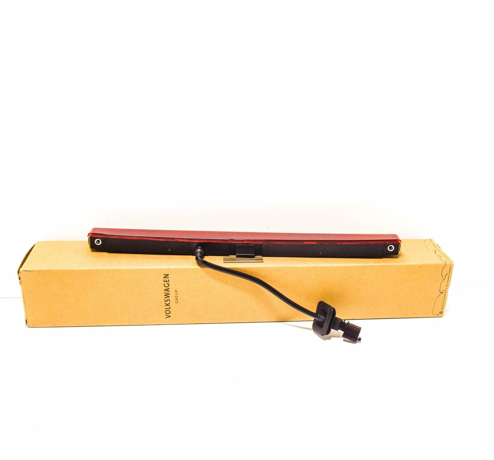 NEW VOLKSWAGEN GOLF MK5 THIRD STOP LIGHT 1K6945097F 2006 ORIGINAL