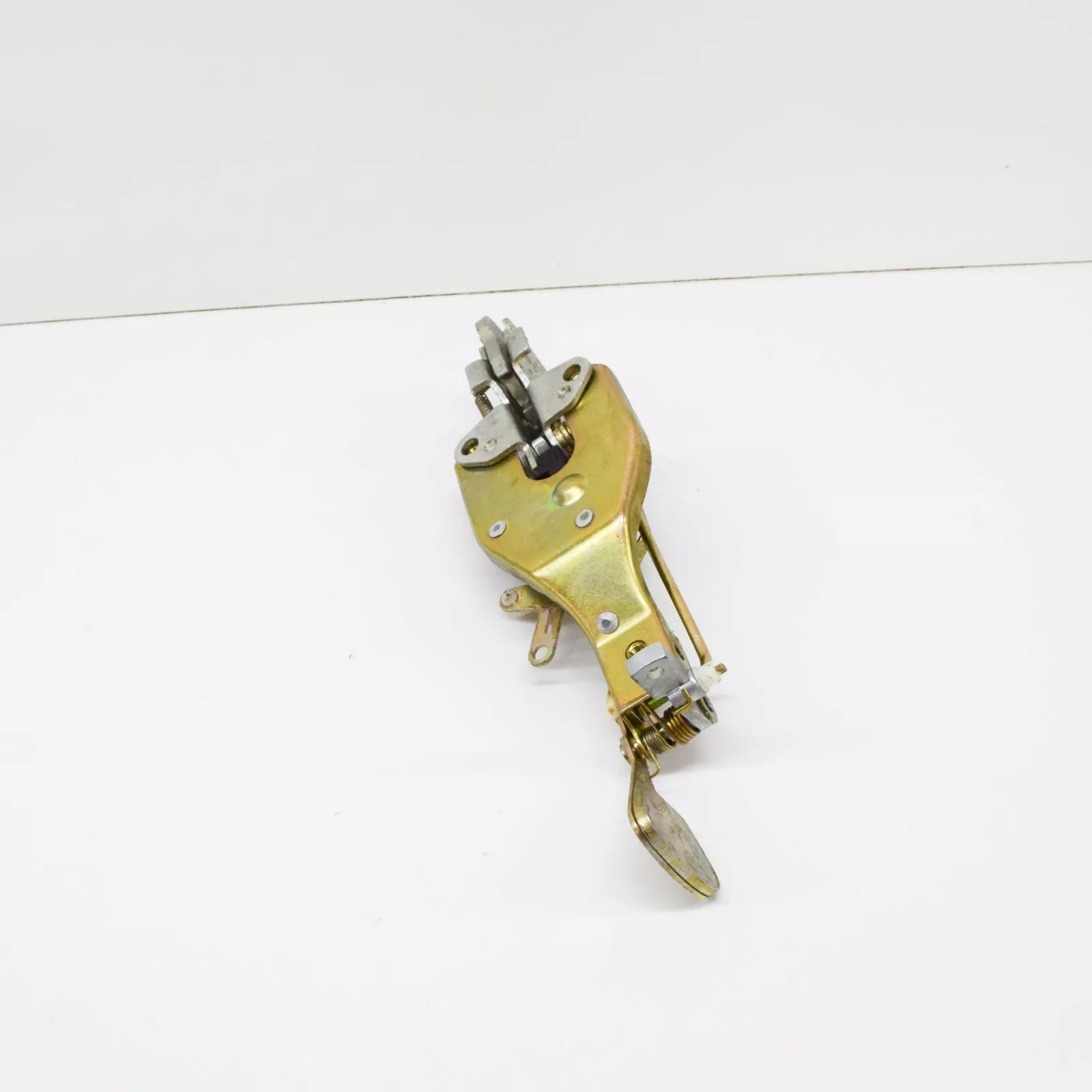 NEW MERCEDES-BENZ W123 LIFTGATE TAILGATE HATCH LOCK A1237400935