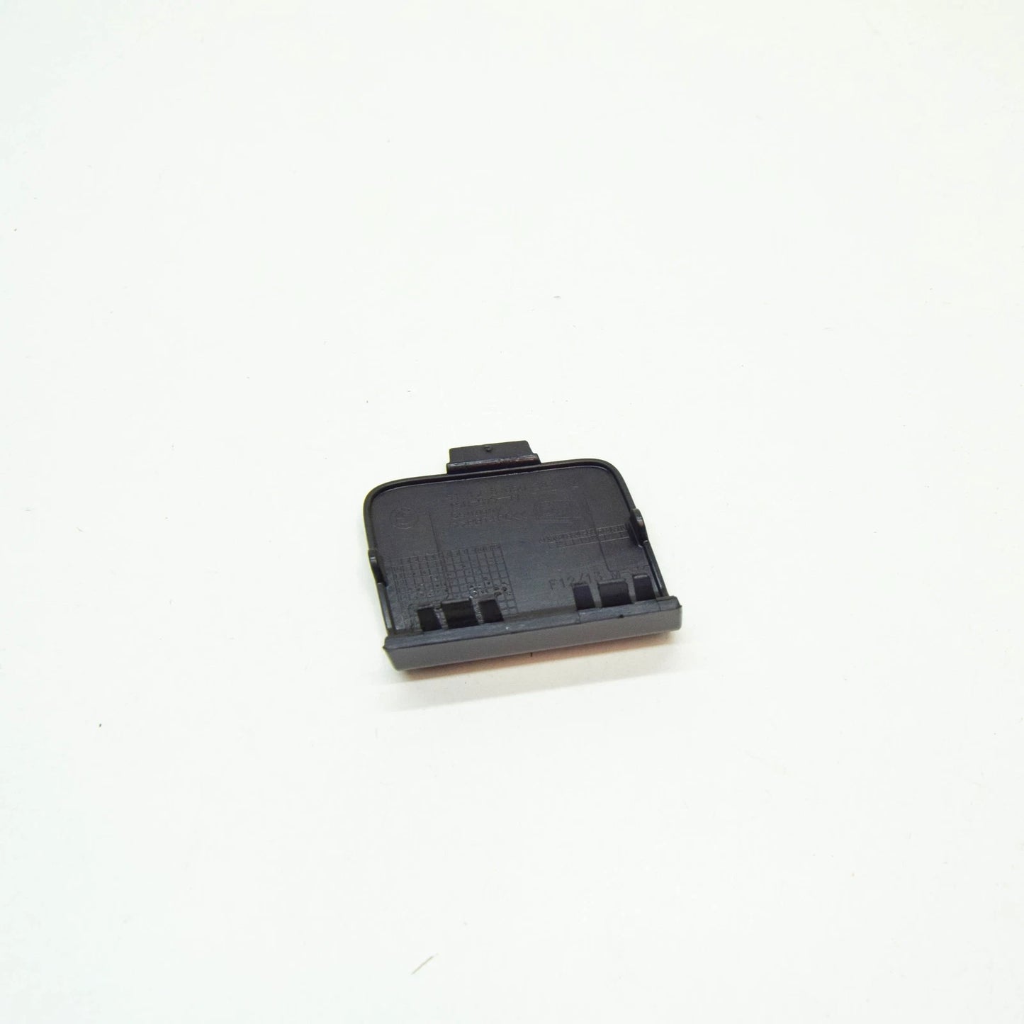 NEW BMW 6 F12 REAR M BUMPER TOW HOOK EYE COVER 51128052679 ORIGINAL