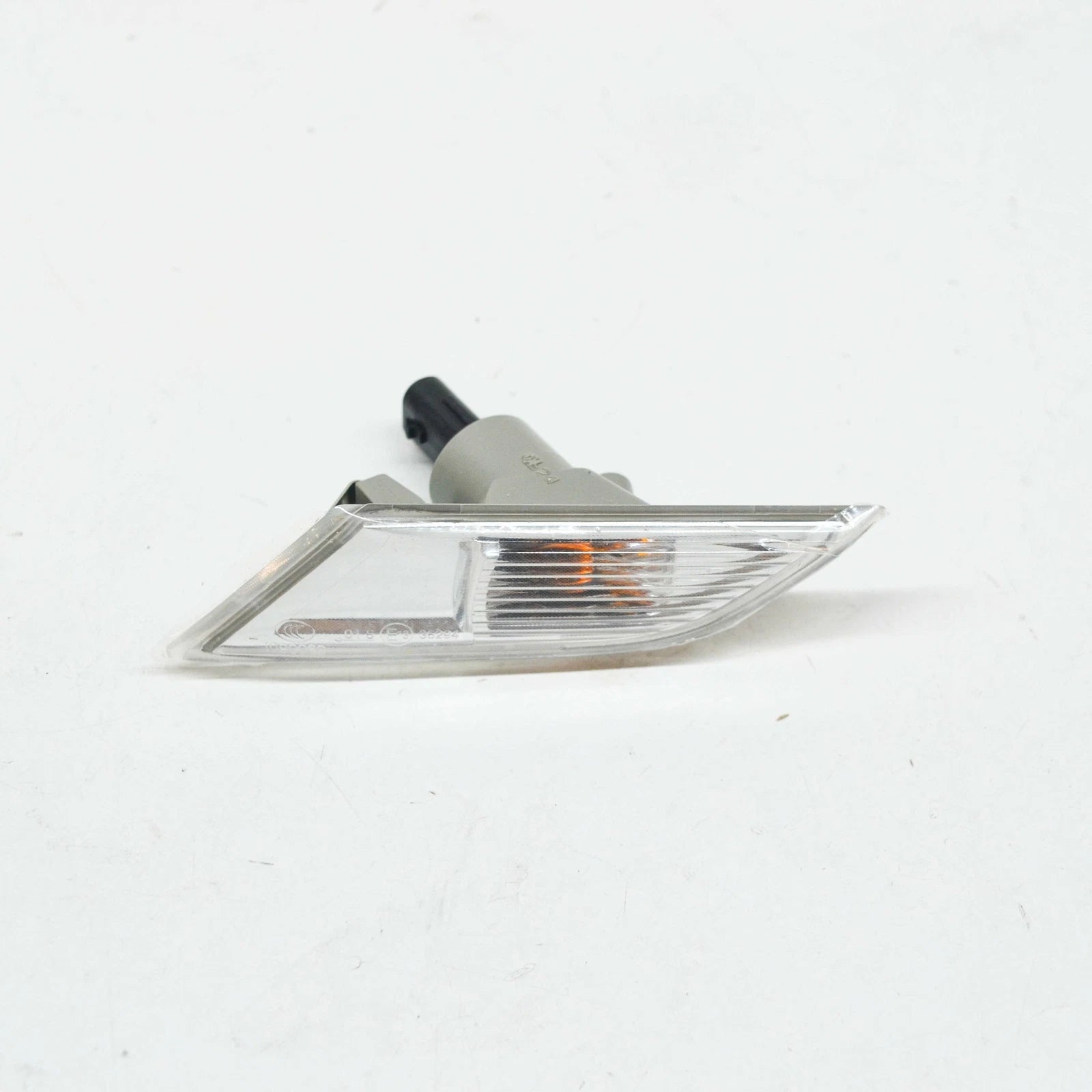 NEW VW TRANSPORTER MULTIVAN T6 FRONT LEFT FENDER TURN SIGNAL 7LA949101 ORIGINAL