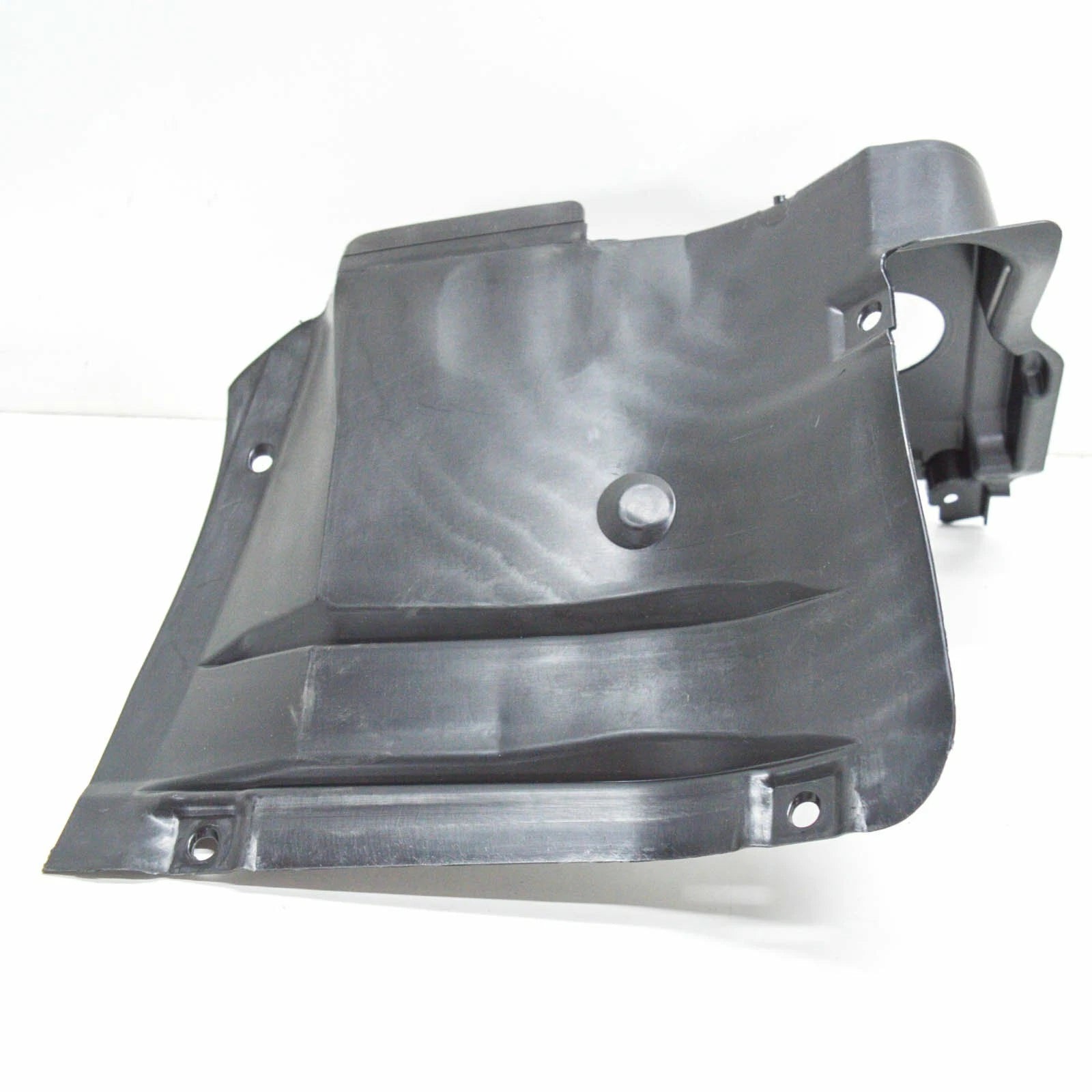 NEW MB C W203 FRONT RIGHT FENDER LINER BOTTOM PART A2038810423