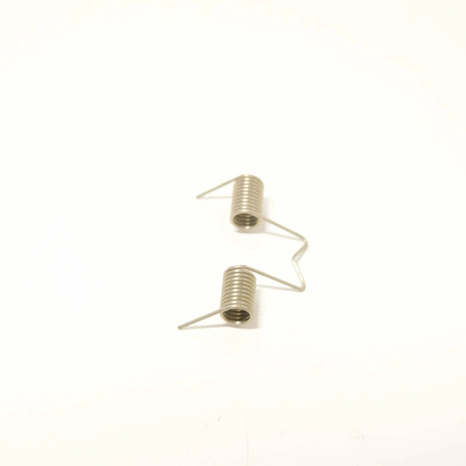 NEW MB GLA X156 FRONT HEADLIGHT WASHER COVER R RETAINER SPRING A1569930014