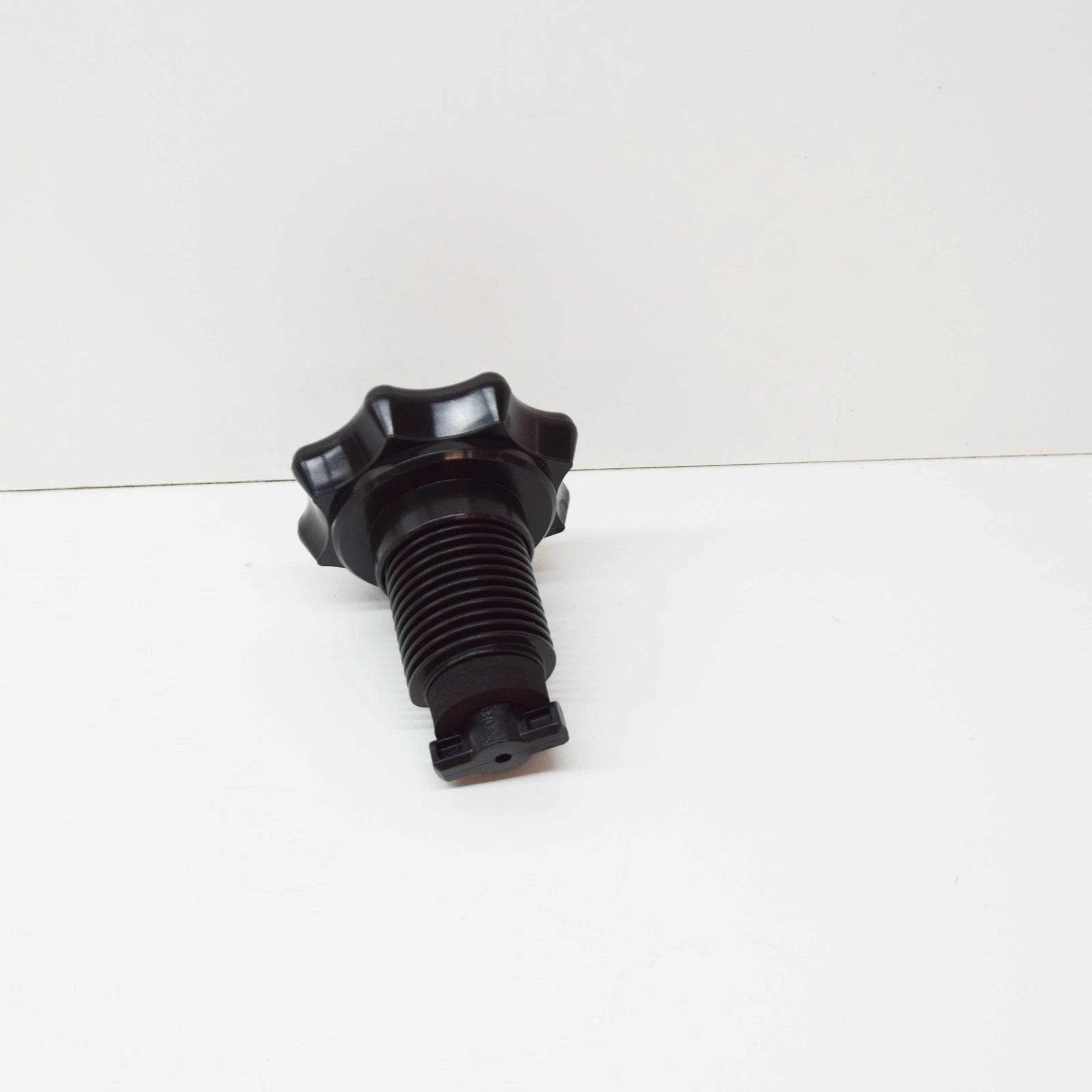 NEW VOLKSWAGEN PASSAT B8 SPARE WHEEL MOUNTING BOLT 3G0803899E ORIGINAL