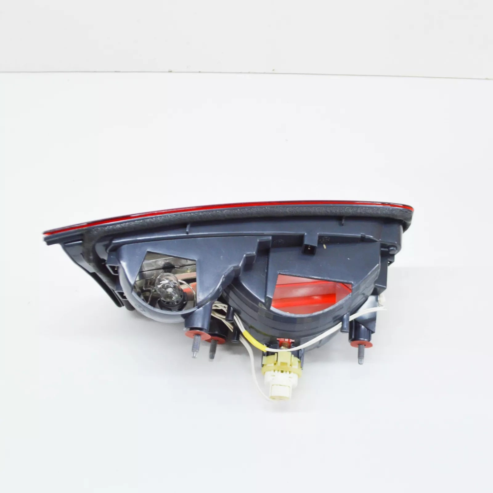 NEW BMW 5 F11 REAR RIGHT TRUNK BOOT LID TAIL LIGHT 63217203228 ORIGINAL