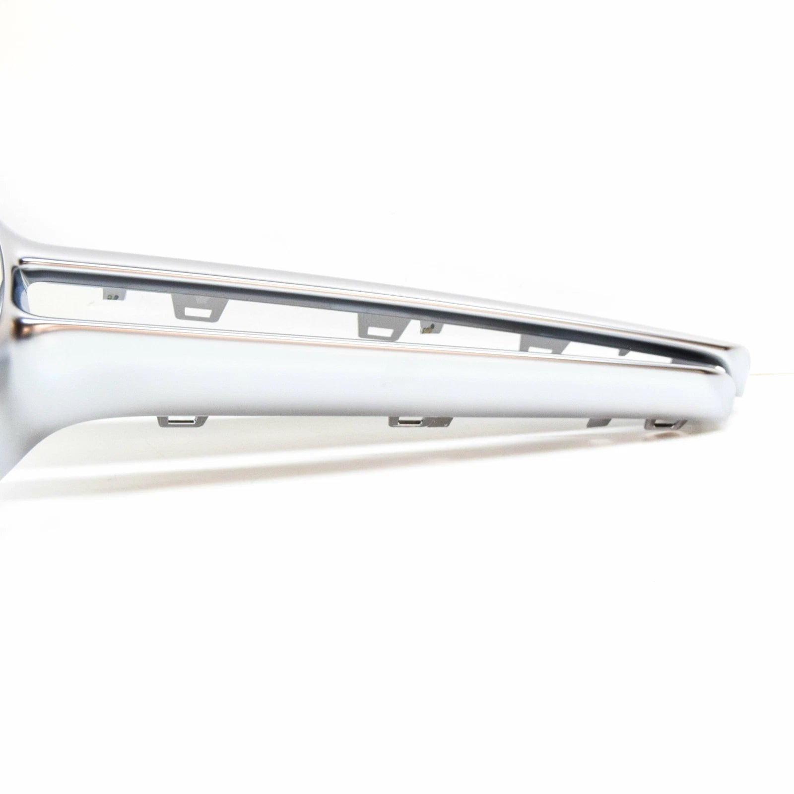 NEW MERCEDES-BENZ CLS C218 AMG RADIATOR GRILLE COVER A2188851222