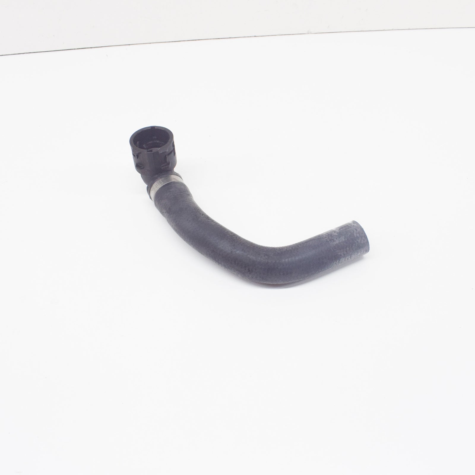 NEW MERCEDES-BENZ SPRINTER W907 COOLER COOLANT FILLING HOSE A9075010200 ORIGINAL