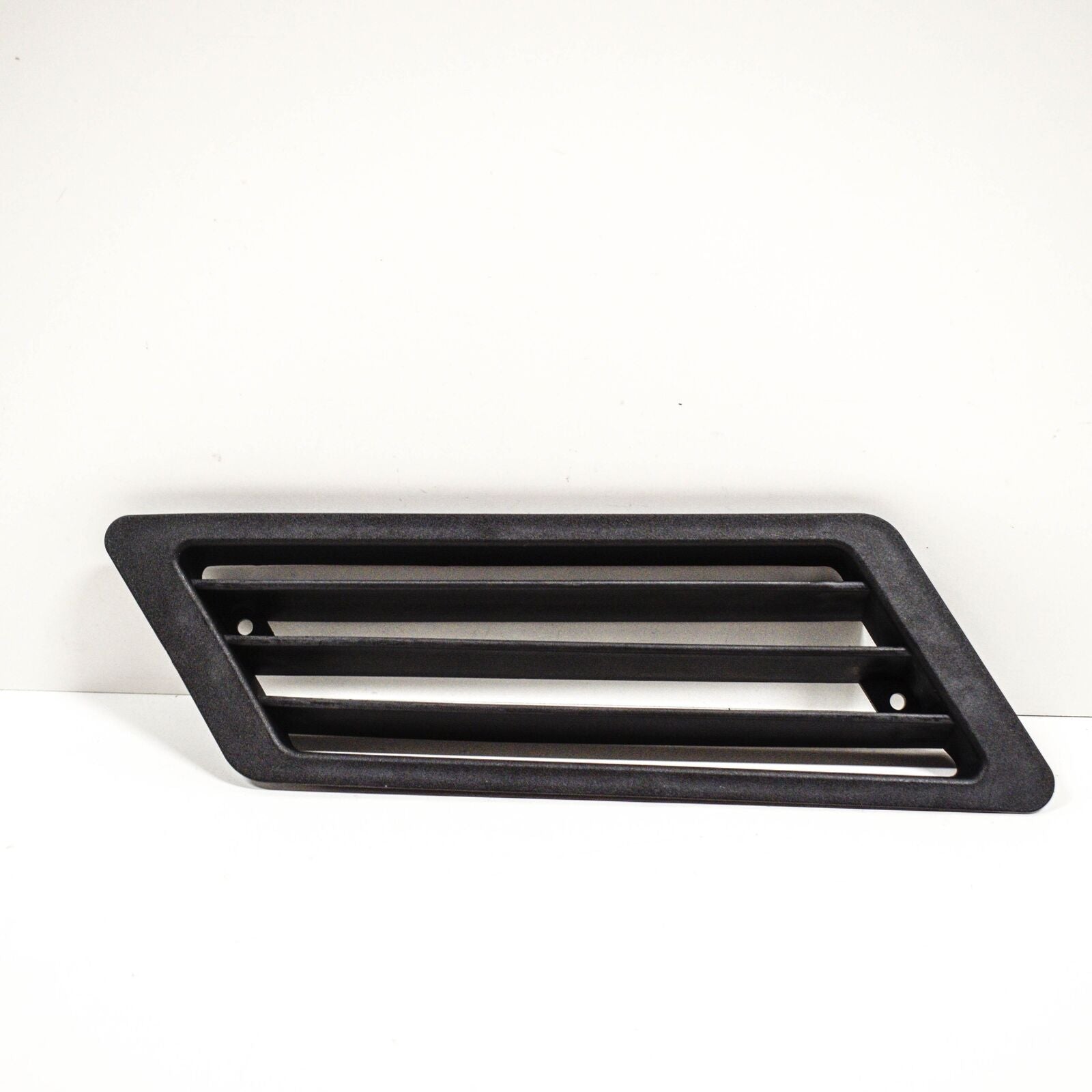 NEW MERCEDES-BENZ G CABRIO W463 FRONT FENDER GRILLE A4638810385 ORIGINAL