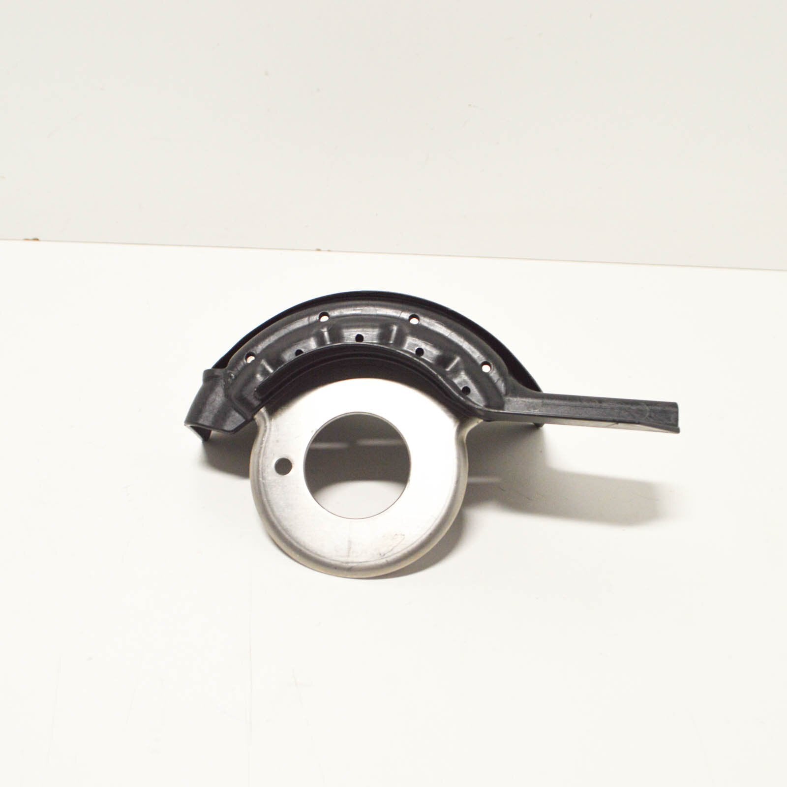 NEW AUDI A4 B8 REAR SUSPENSION STONE GUARD LEFT 8K0511539E 2013 ORIGINAL