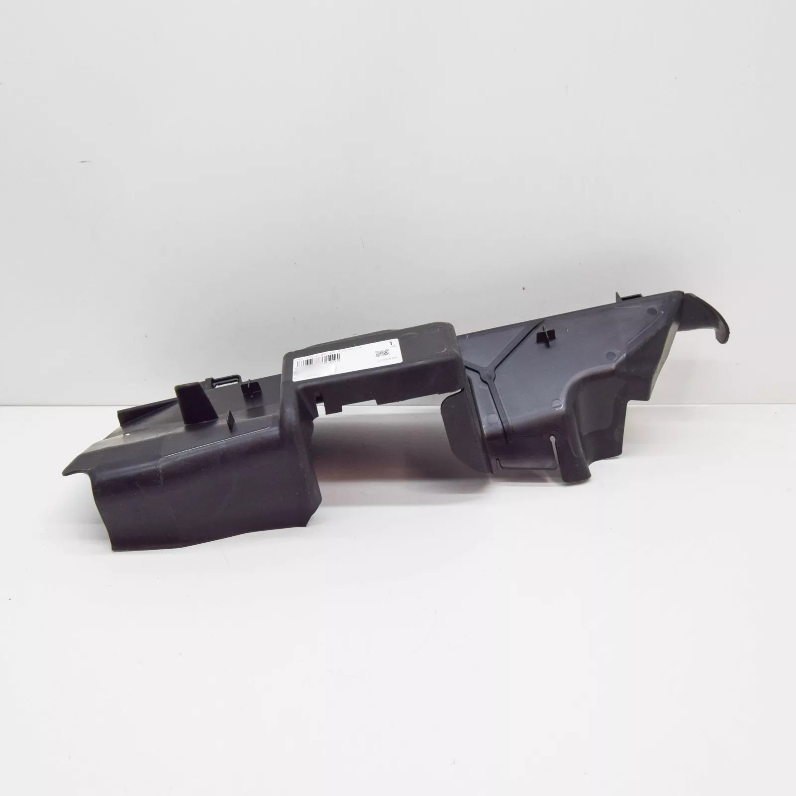 NEW MB SPRINTER W907 W910 LEFT RADIATOR AIR DEFLECTOR A9075050300 ORIGINAL
