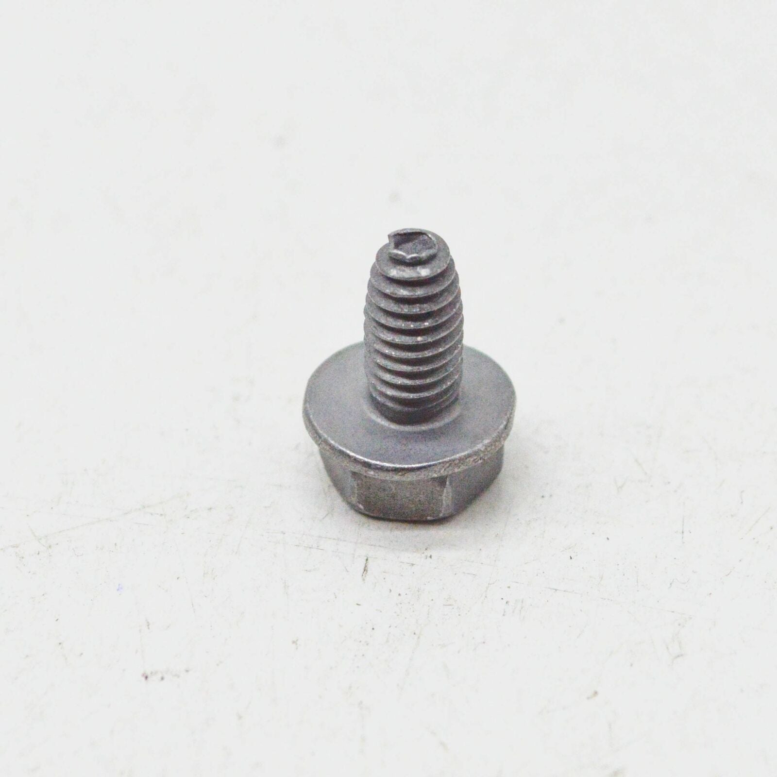 NEW MERCEDES-BENZ C W204 ROOF FRAME BOLT A0179906301 ORIGINAL