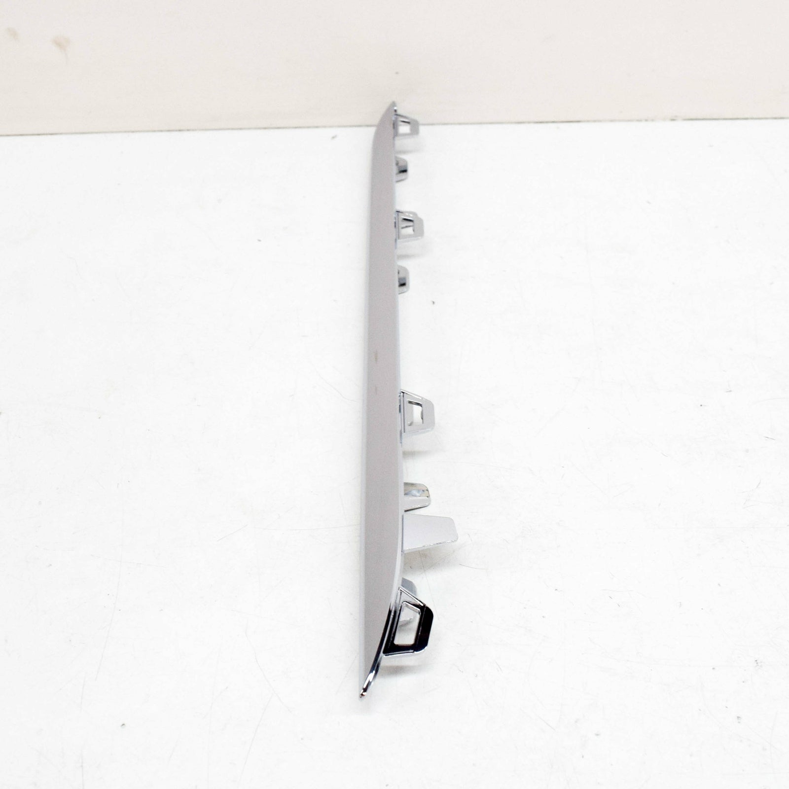 NEW MERCEDES-BENZ B W246 RADIATOR GRILLE BOTTOM RIGHT TRIM A2468882285 ORIGINAL