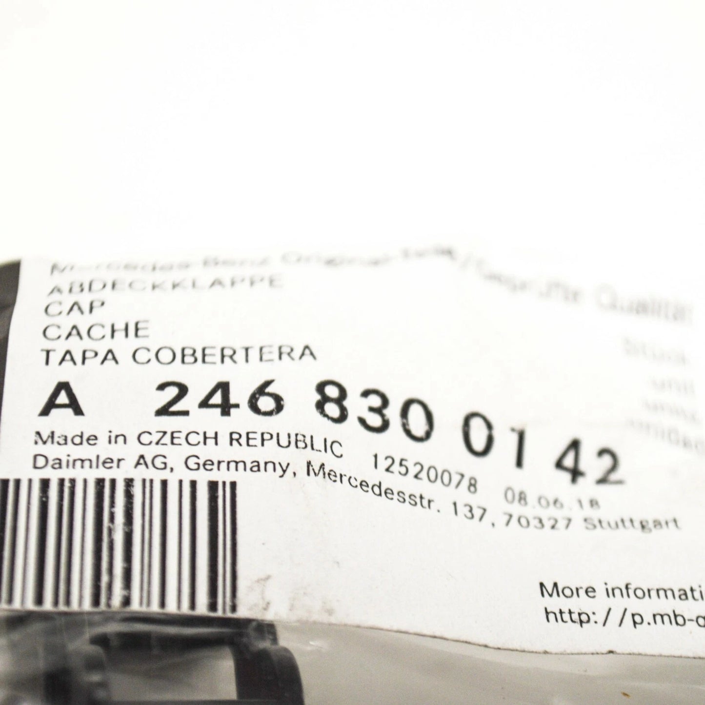 NEW MERCEDES BENZ GLA X156 AIR FILTER COVER CAP A2468300142 64