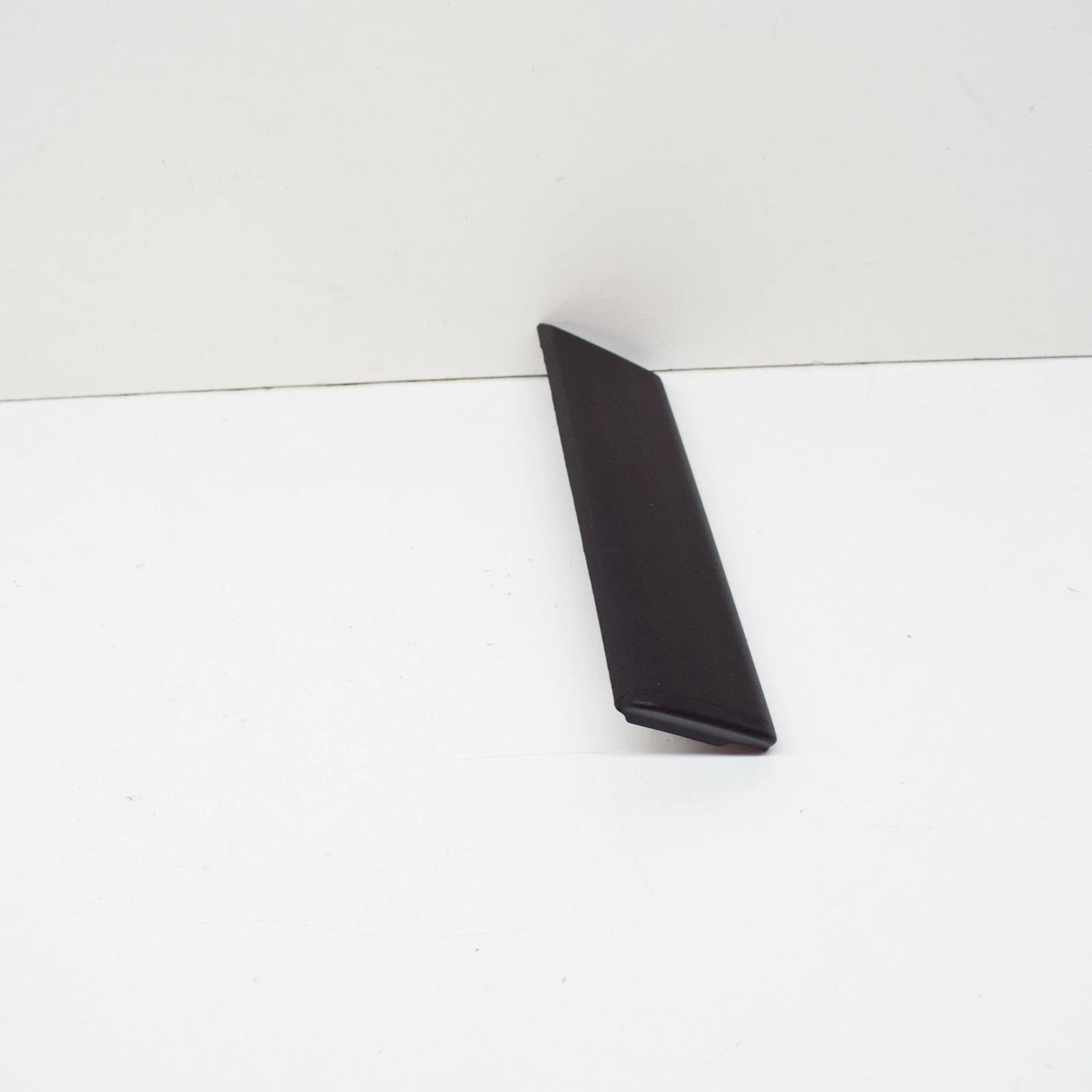 NEW BMW 3 E36 FRONT RIGHT FENDER MOLDING 51132250072 2250072 1997 ORIGINAL