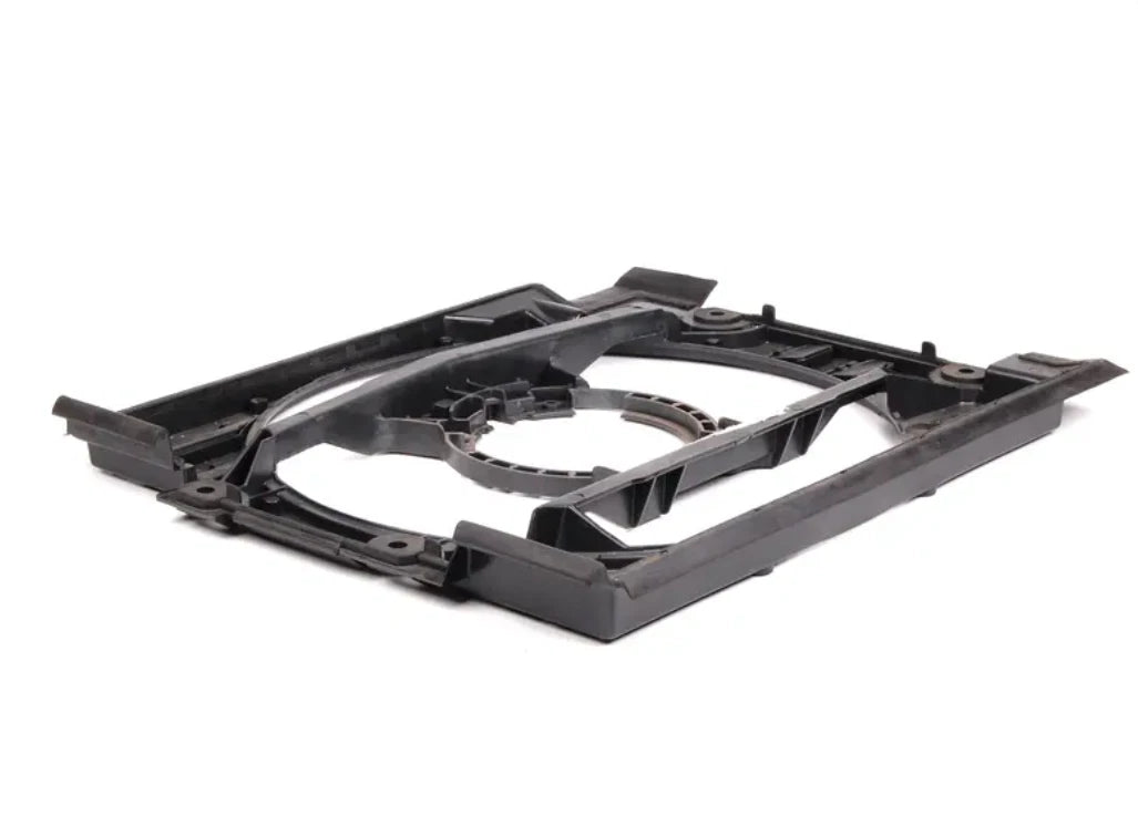 NEW BMW 5 E39 A/C FAN SHROUD 6913887 64546913887 ORIGINAL