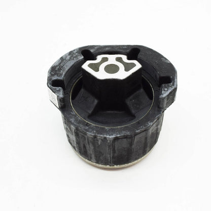 NEW BMW 5 G30 AUTOMATIC TRANSMISSION GEARBOX MOUNT 22326860529 6860529 ORIGINAL