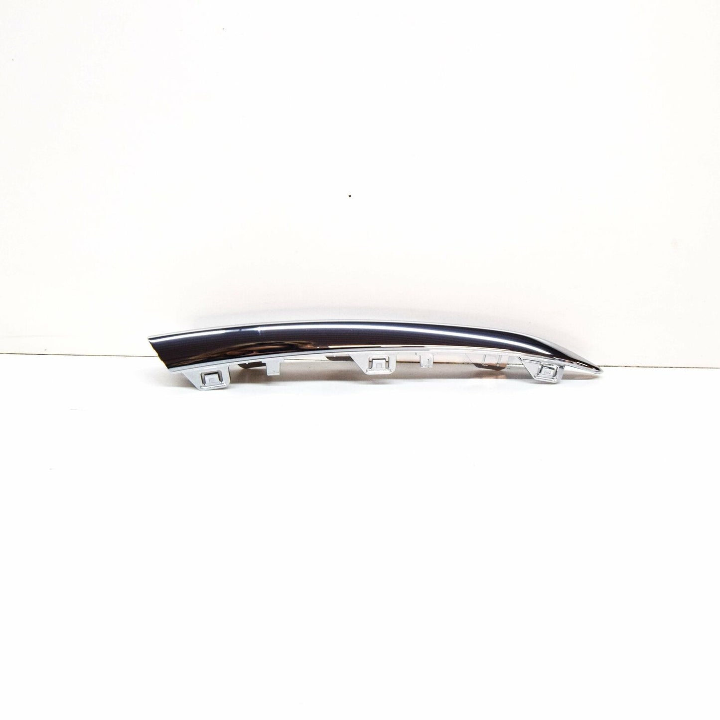 NEW MERCEDES-BENZ GLC X253 FRONT RIGHT BUMPER MOLDING CHROME A2538852104