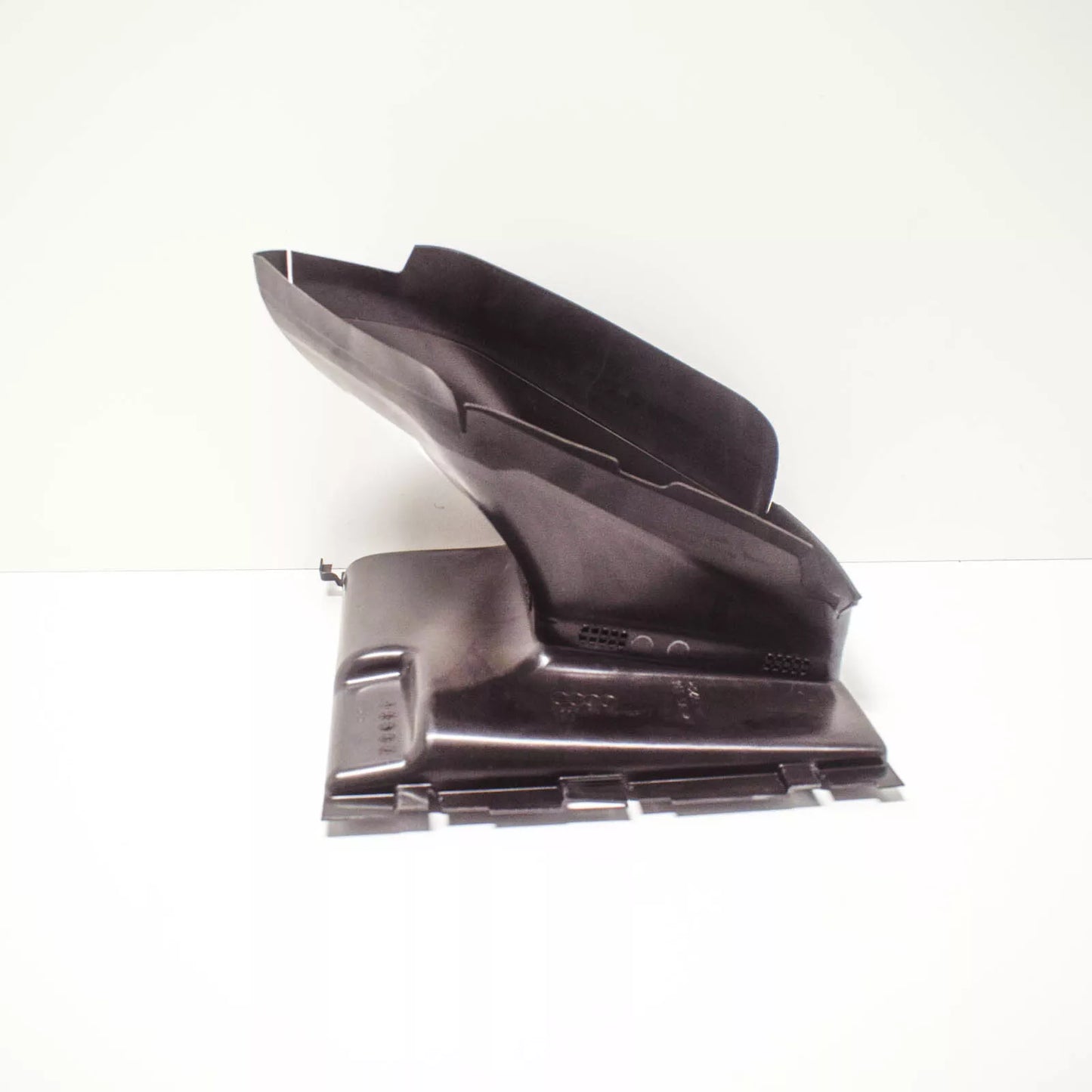 NEW AUDI Q7 4M FRONT AIR DUCT 4M8145334