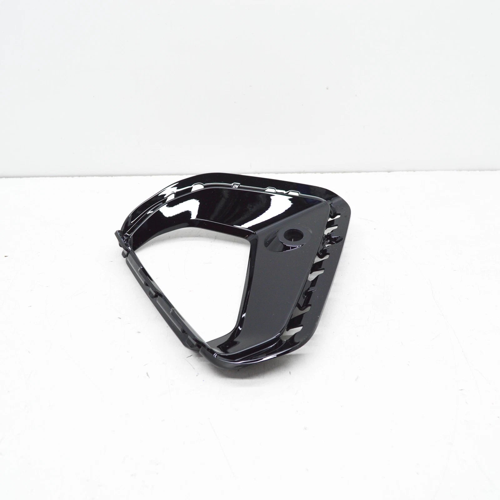 NEW AUDI E-TRON SPORTBACK GEA FRONT LEFT AIR DUCT TRIM 4KE121735CY9B