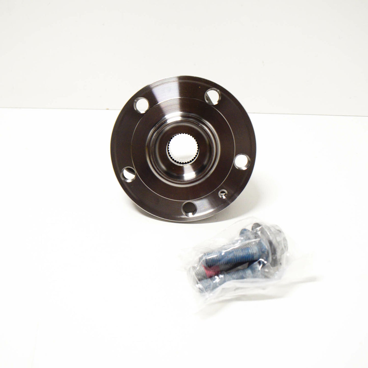 new volkswagen tiguan 5n mk2 front wheel hub bearing 8s0498625a original