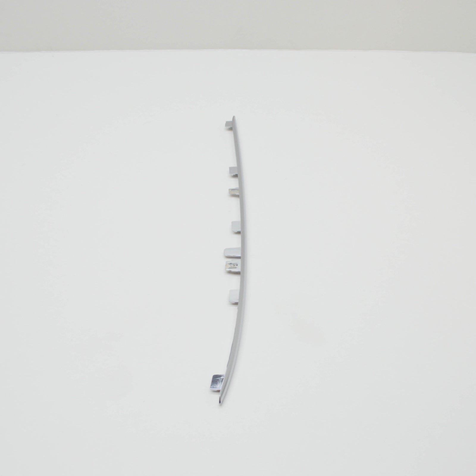 NEW MERCEDES-BENZ AMG GT C190 FRONT RIGHT UPPER GRILLE TRIM A2138854702 ORIGINAL