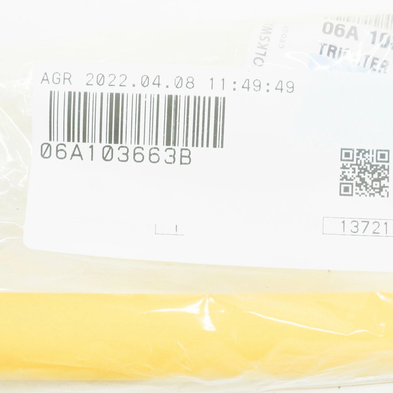 NEW VW BEETLE 9C OIL DIPSTICK GUIDE FUNNEL 06A103663B ORIGINAL