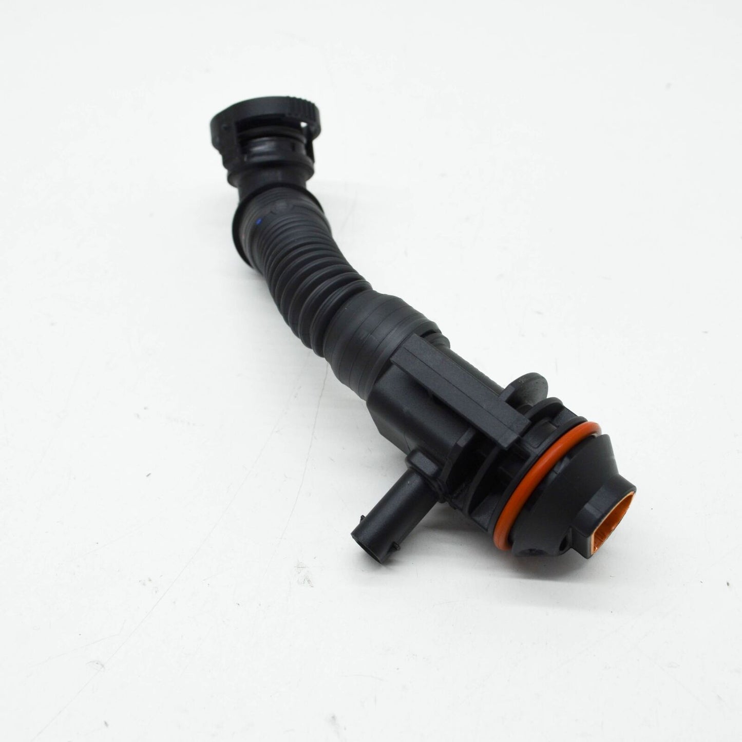 NEW MERCEDES-BENZ A W177 ENGINE VENT HOSE PIPE A6540100012 ORIGINAL