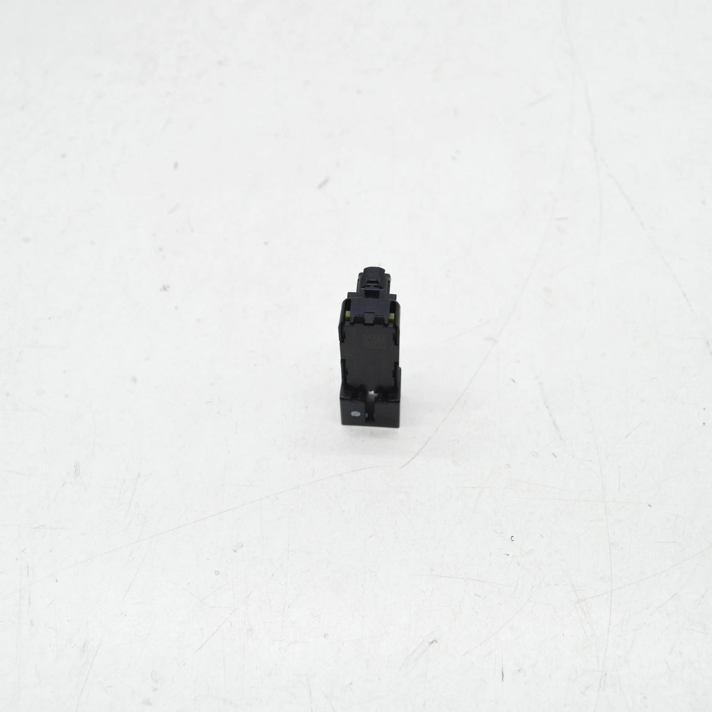 NEW AUDI Q7 4M REAR RIGHT DOOR PANEL CARD LIGHT MODULE 4M0947355B ORIGINAL