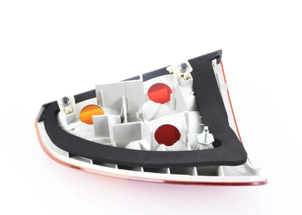 new bmw 3 e46 rear right taillight 8368758 63218368758 original