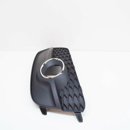 NEW AUDI Q3 8U FRONT BUMPER RIGHT FOG LIGHT GRILLE 8U0807682ESP9