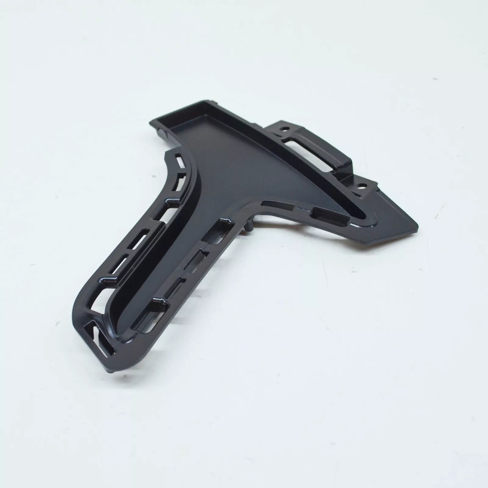 NEW AUDI A6 S6 C8 FRONT RIGHT LOWER BUMPER STRIKER PLATE 4K08076309B9 ORIGINAL