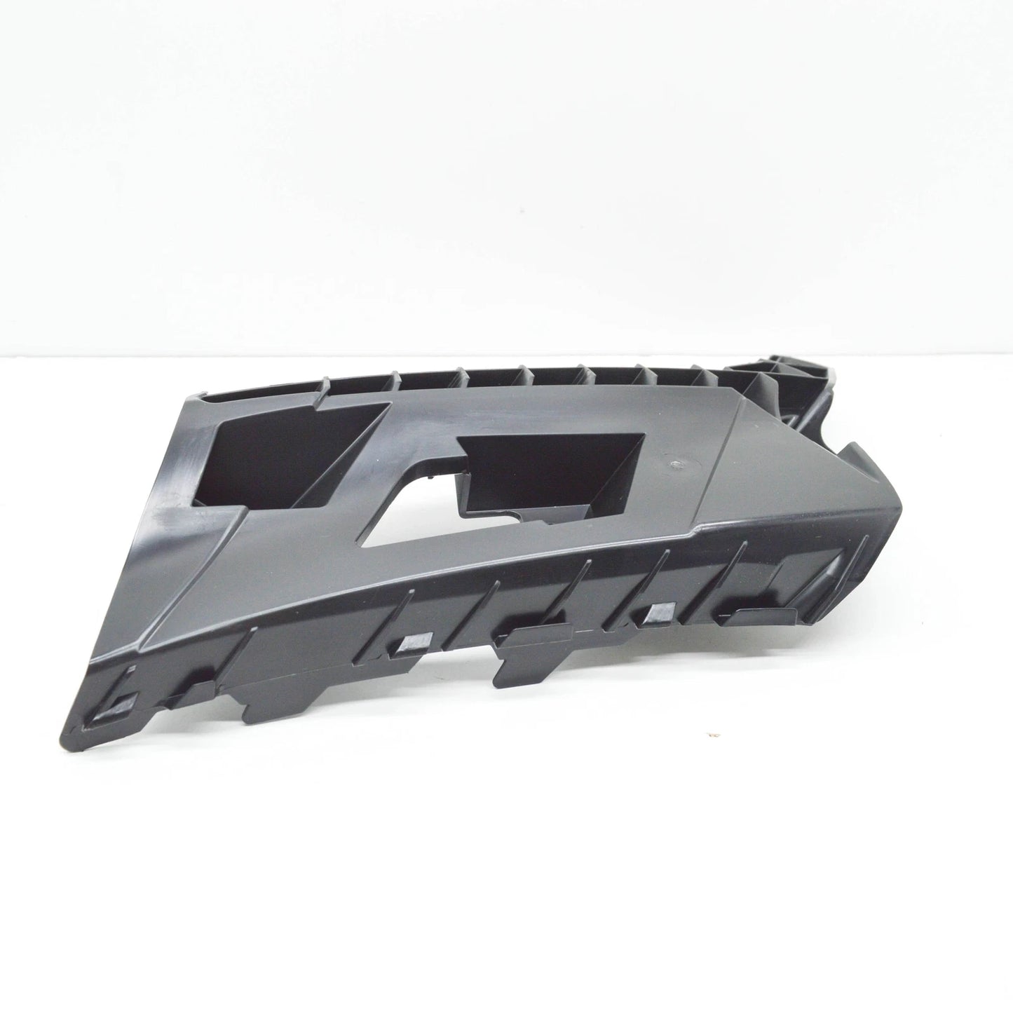 NEW AUDI Q5 FY 80A FRONT BUMPER LEFT CLOSING ELEMENT 80A807095E