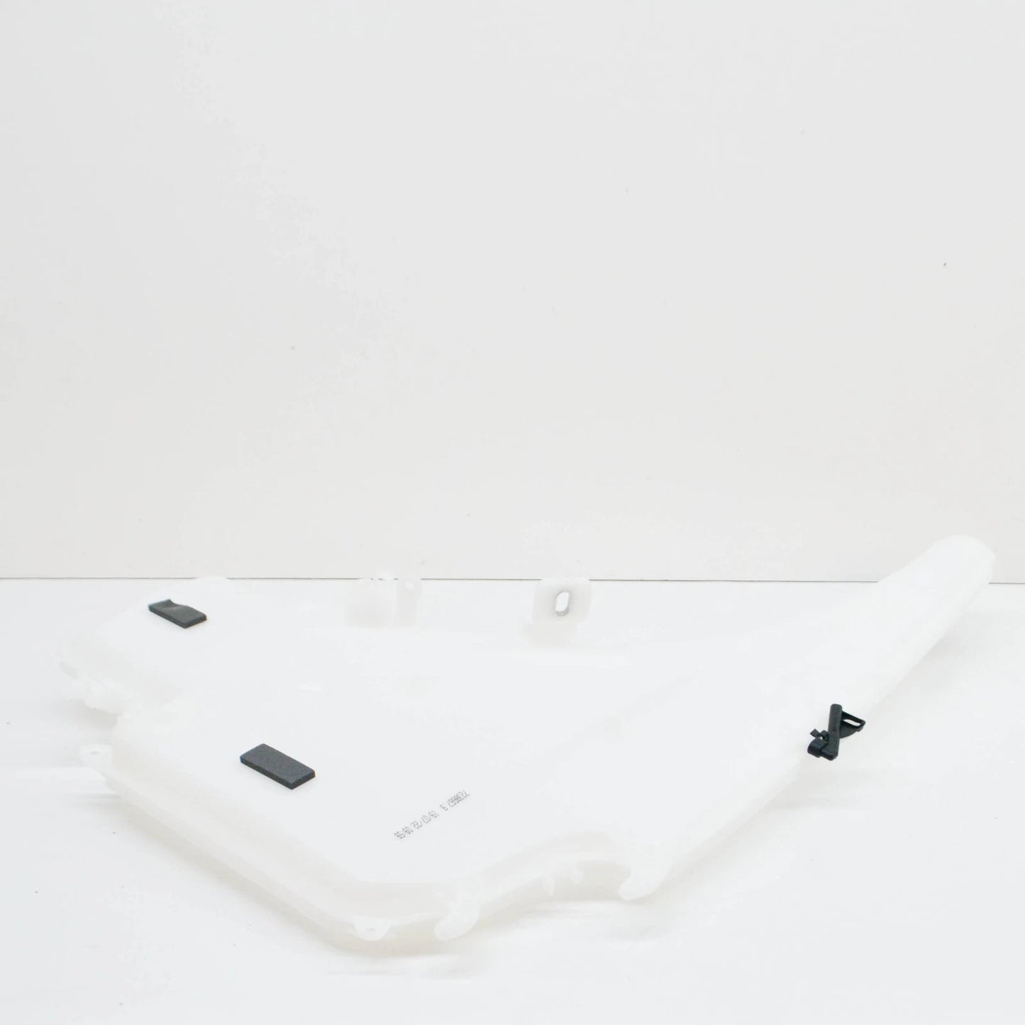 NEW BMW 3 TOURING E91 WINDOW WASHER TANK 61677238667 7238667 ORIGINAL