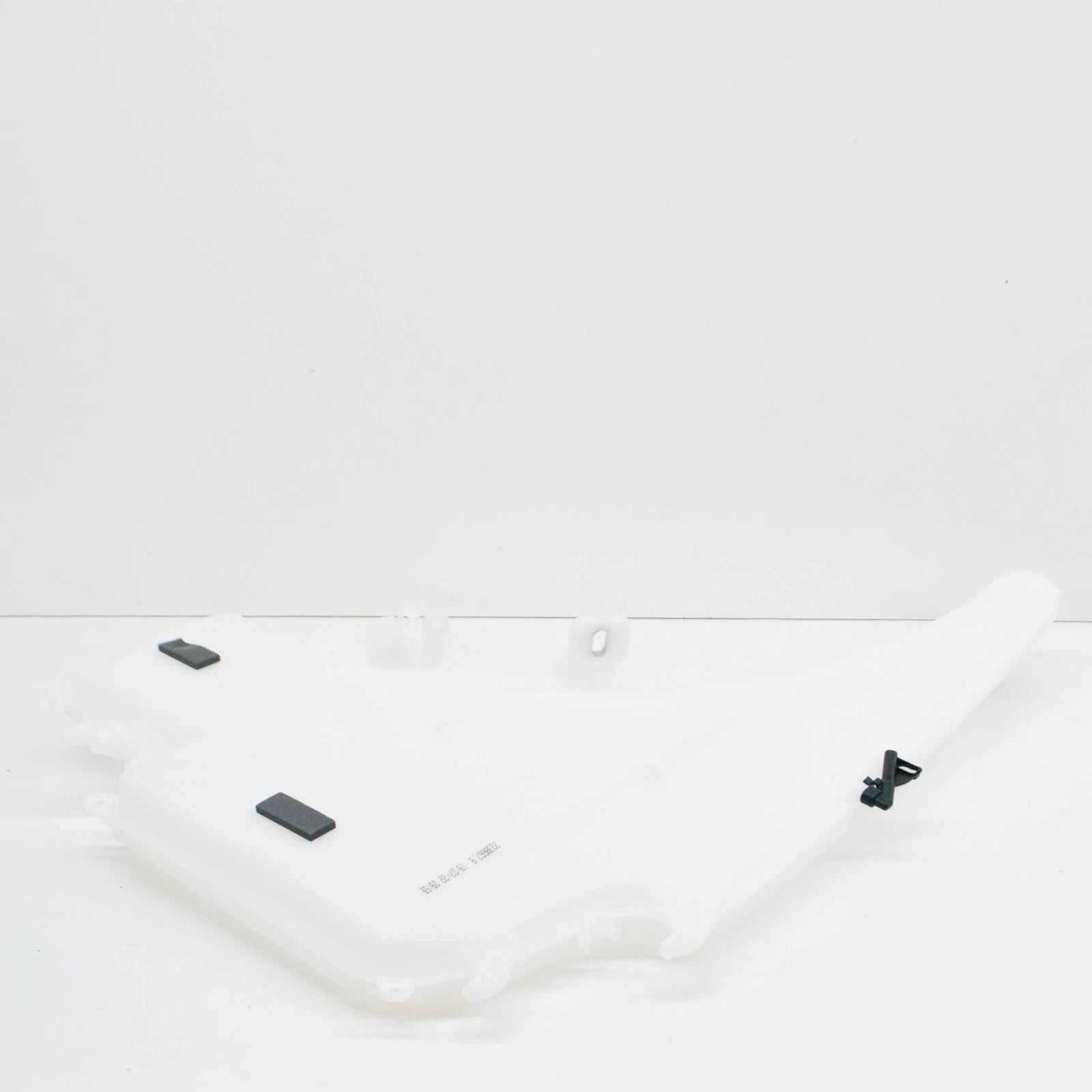 NEW BMW 3 TOURING E91 WINDOW WASHER TANK 61677238667 7238667 ORIGINAL