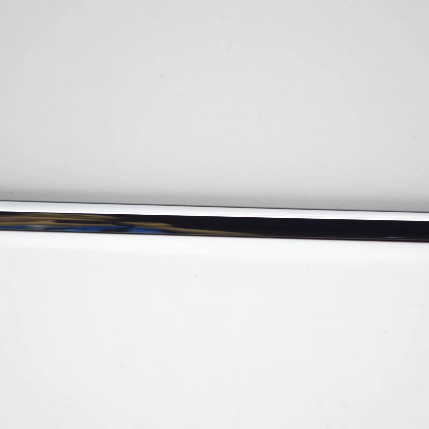 NEW MERCEDES-BENZ S W222 REAR LEFT DOOR TRIM STRIP A2226908701