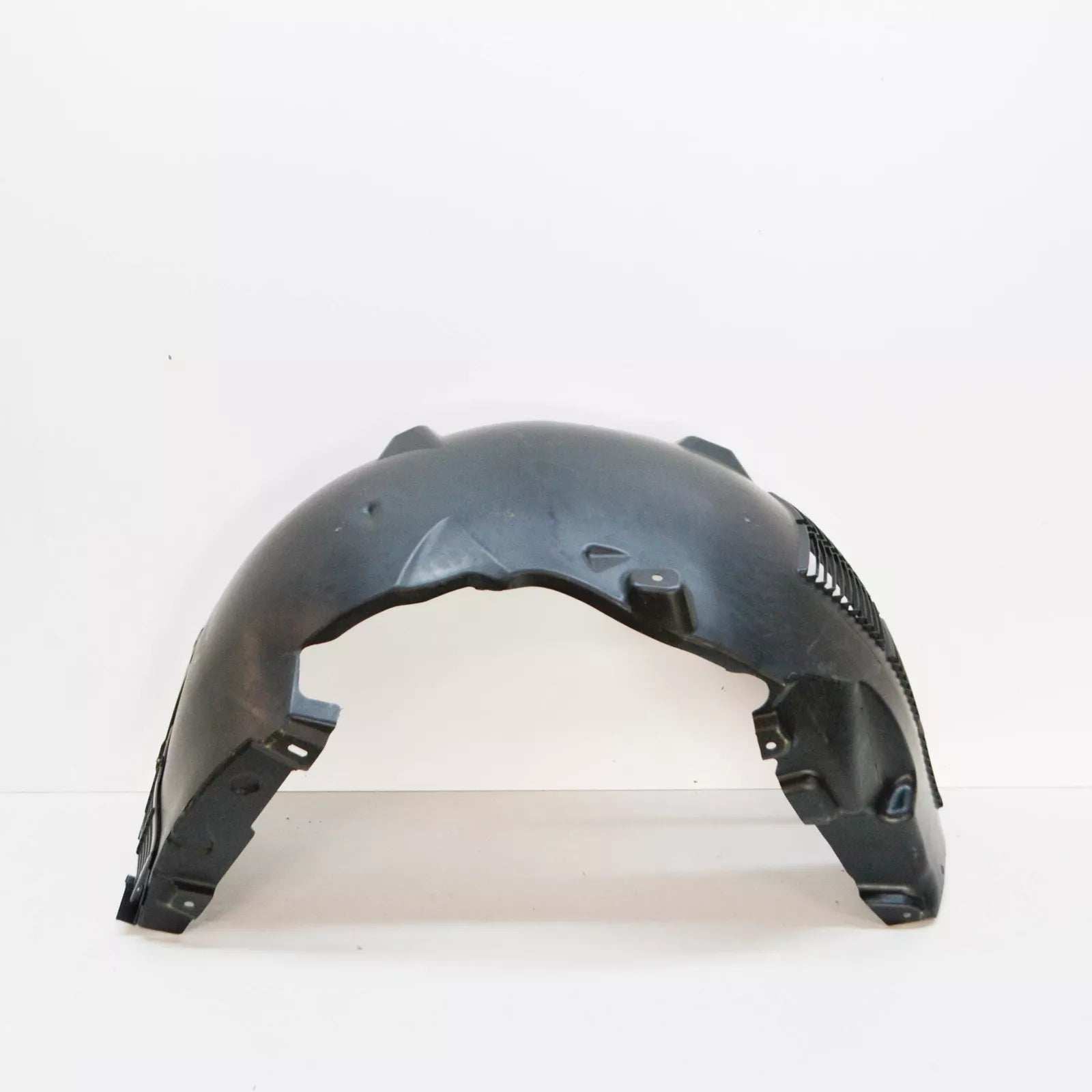 NEW AUDI R8 SPYDER 42 REAR LEFT INNER FENDER LINER 420810171G