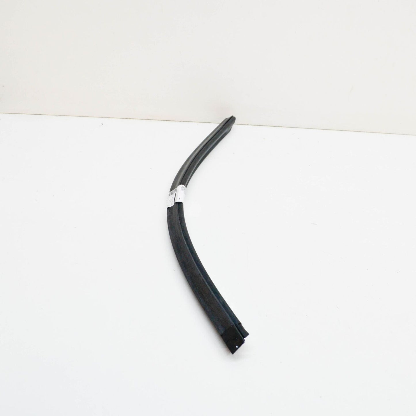 NEW MERCEDES BENZ SL R107 LEFT DOOR WEATHERSTRIP A1077200978 ORIGINAL