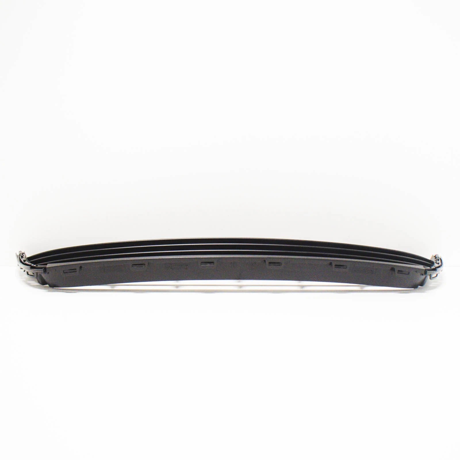 NEW VW GOLF PLUS 5M FRONT BUMPER CENTER VENT GRILLE 5M0853677C9B9