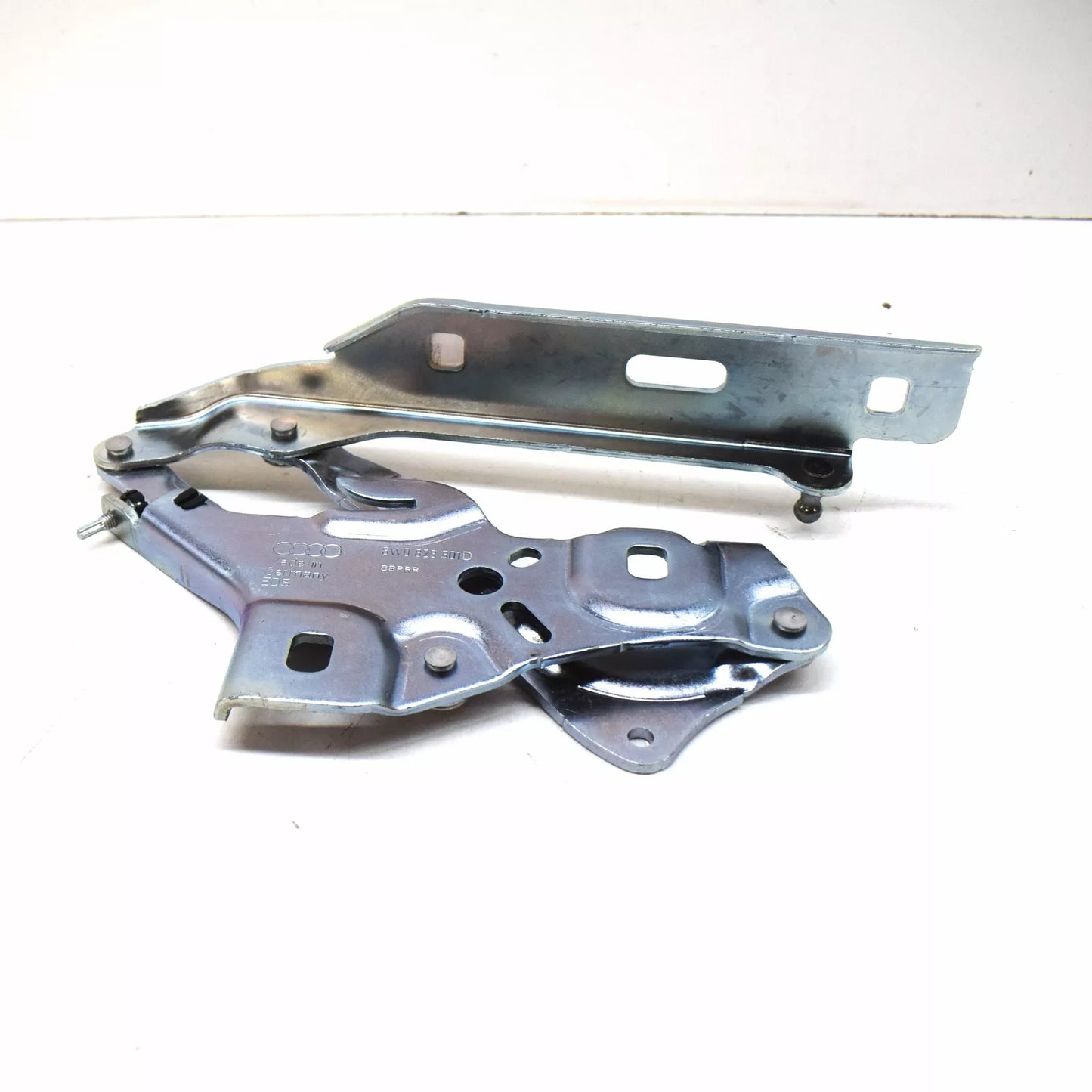 NEW AUDI A4 AVANT B9 BONNET LEFT SIDE HINGE 8W0823301D
