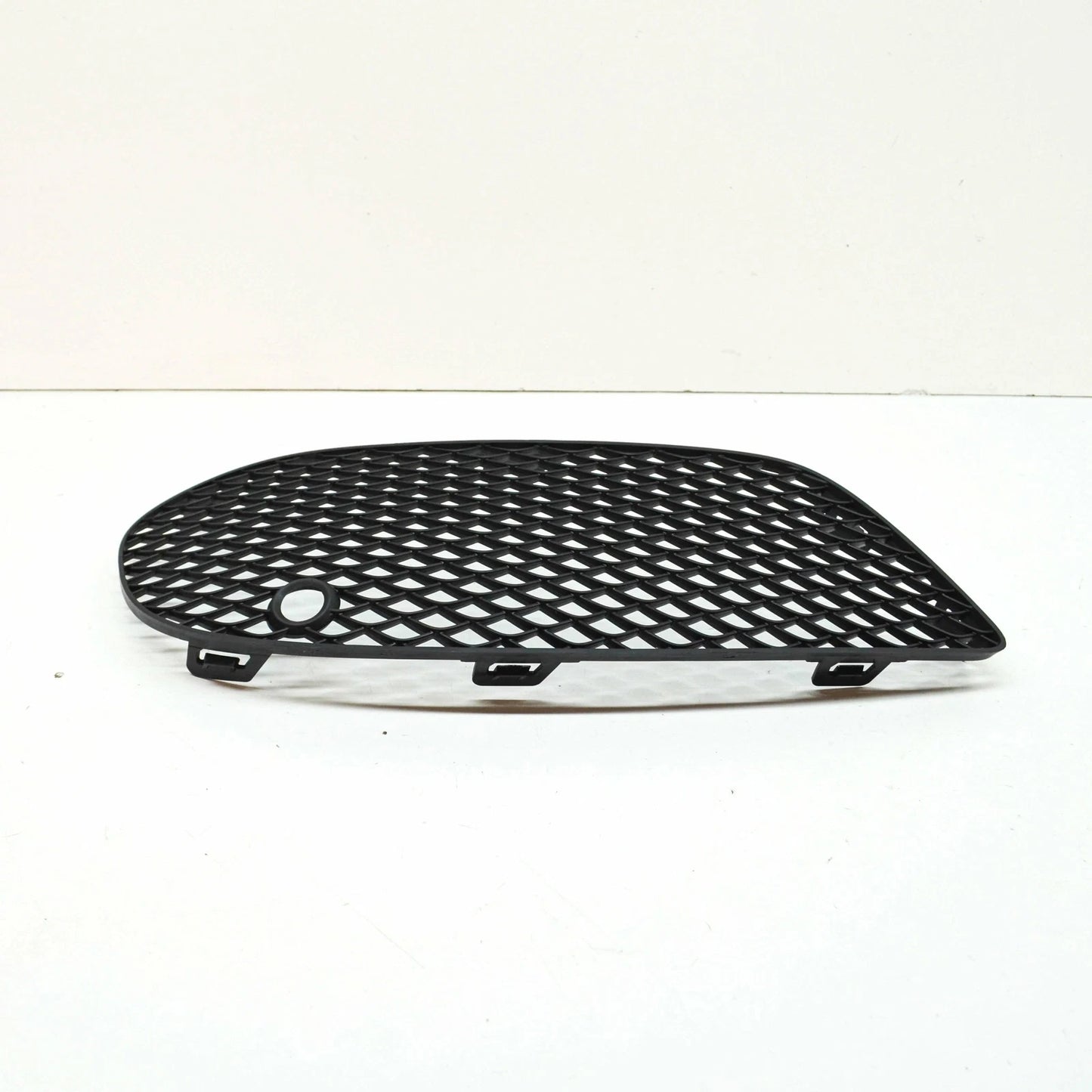 NEW MERCEDES-BENZ C-CLASS W205 FRONT BUMPER LEFT GRILLE A2058852523 2016