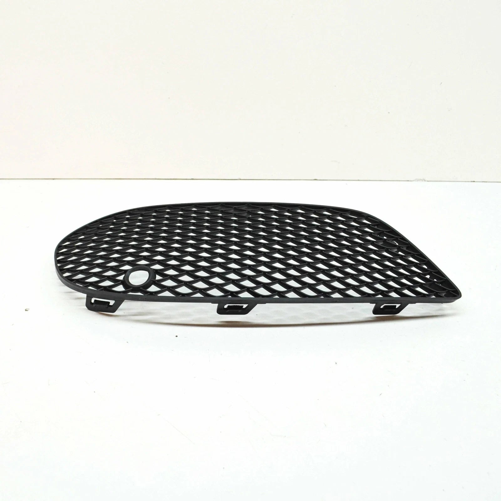 NEW MERCEDES-BENZ C-CLASS W205 FRONT BUMPER LEFT GRILLE A2058852523 2016