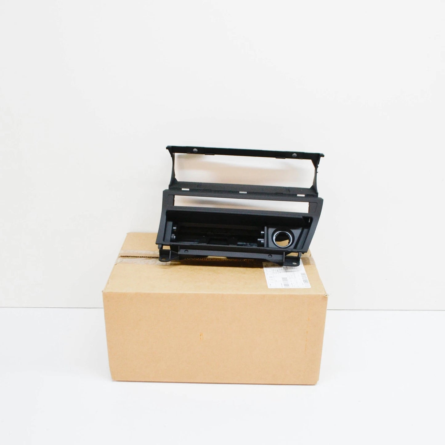 NEW BMW 3 E46 CENTER CONSOLE INSTRUMENT PANEL RHD 51168268894 8268894 ORIGINAL